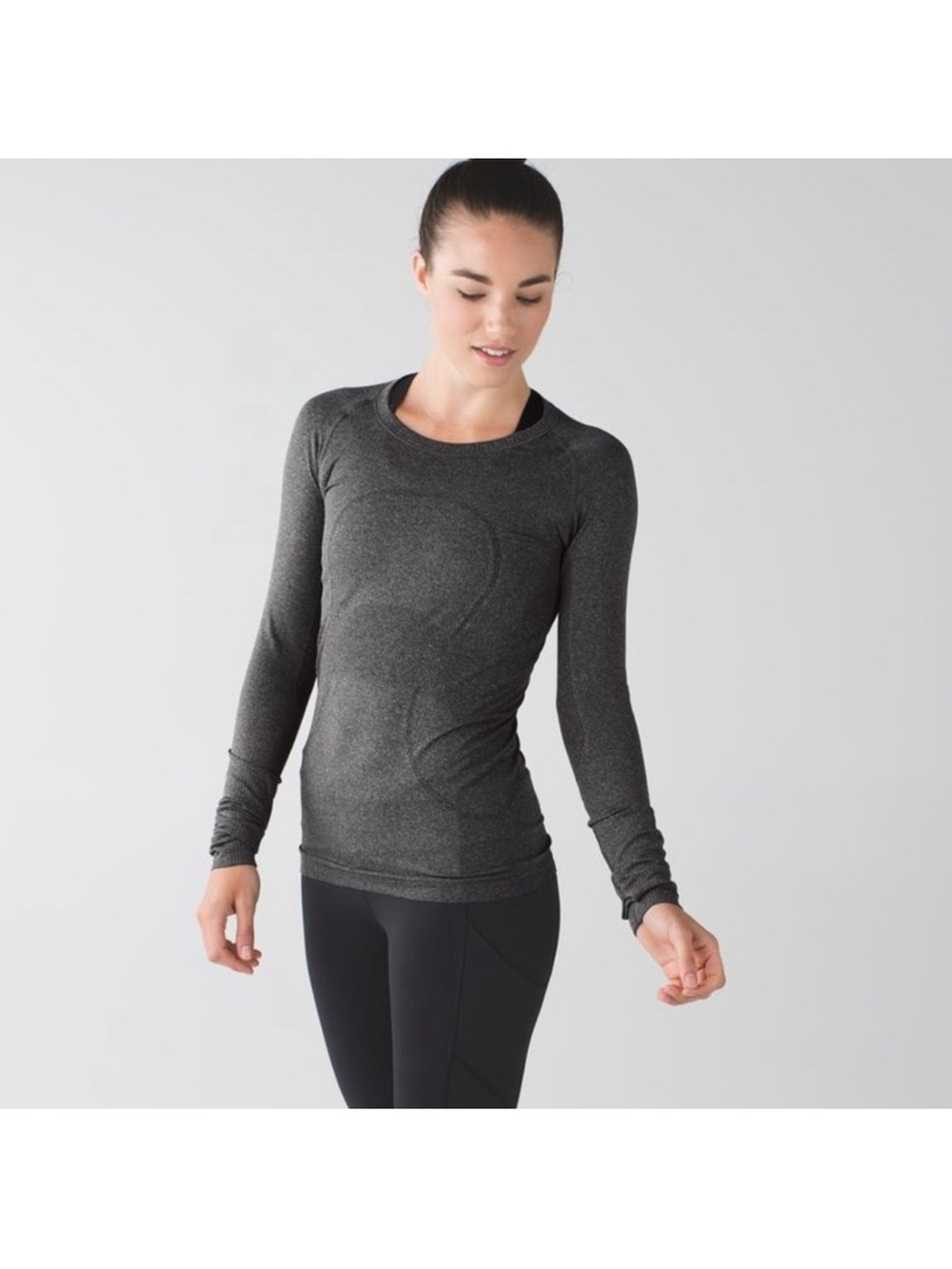 Lululemon swiftly tech Long-Sleeve Seamless Crew Neck Top - Charcoal size 6